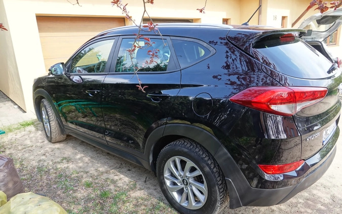 Hyundai Tucson cena 75000 przebieg: 124500, rok produkcji 2016 z Biała Rawska małe 137